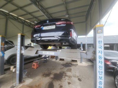 2024 BMW 5 SERIES 照片 2