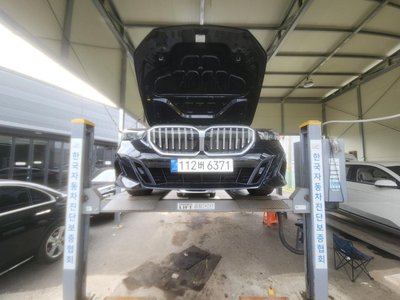 2024 BMW 5 SERIES 照片 1