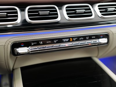 2024 Mercedes-BENZ GLS MAYBACH — миниатюра 42