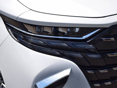 2026 Toyota ALPHARD 照片 3