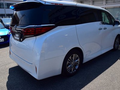 2026 Toyota ALPHARD — миниатюра 26