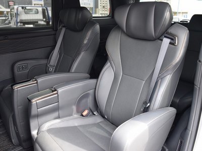 2026 Toyota ALPHARD — миниатюра 40