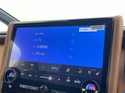 2025 Toyota VELLFIRE photo 3