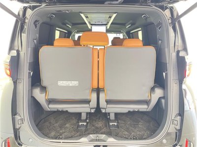 2025 Toyota VELLFIRE thumbnail 38