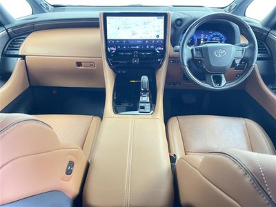 2025 Toyota VELLFIRE photo 2