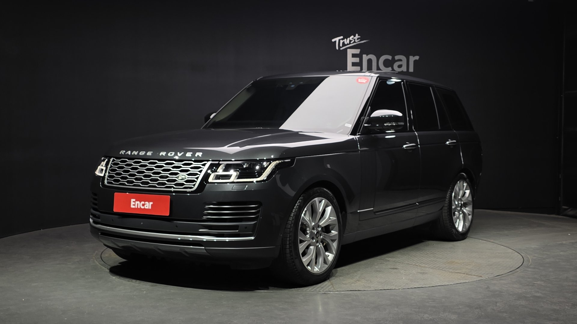 LAND ROVER RANGE ROVER - View 1