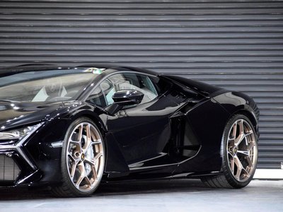 LAMBORGHINI REVUELTO - 7