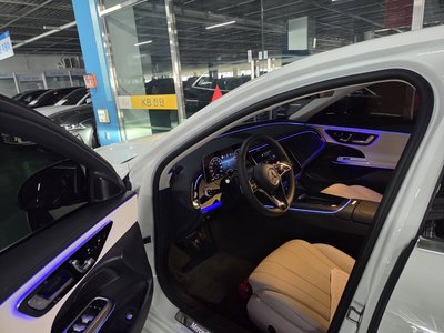 MERCEDES-BENZ E-CLASS - 7