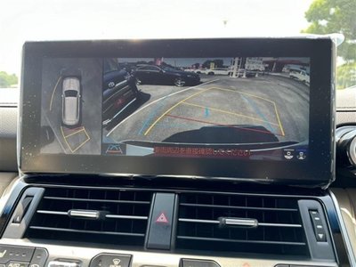 TOYOTA LAND CRUISER 300 - 9