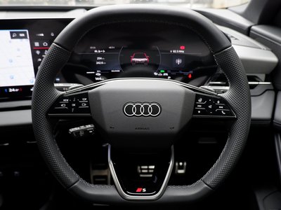 صورة مصغرة 33 لـ 2025 AUDI Q6 E-TRON