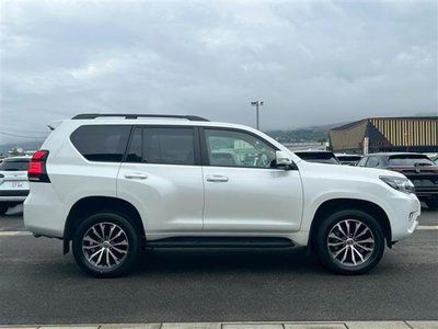 TOYOTA LAND CRUISER PRADO - 10