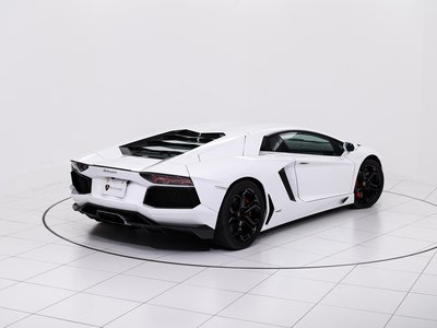 2015 Lamborghini AVENTADOR — миниатюра 37