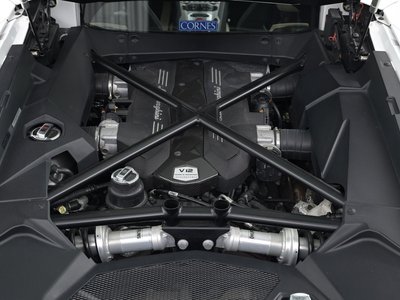 2015 Lamborghini AVENTADOR — миниатюра 27