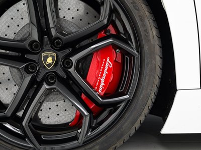 2015 Lamborghini AVENTADOR — миниатюра 29