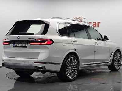 صورة 2 لـ 2025 BMW X7