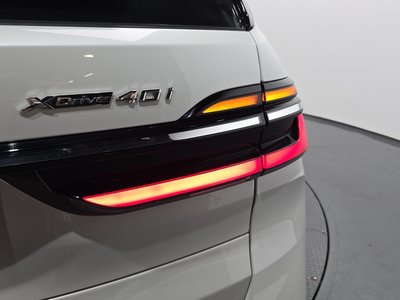 صورة 10 لـ 2025 BMW X7