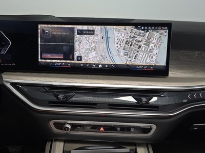 2025 BMW X7 thumbnail 20
