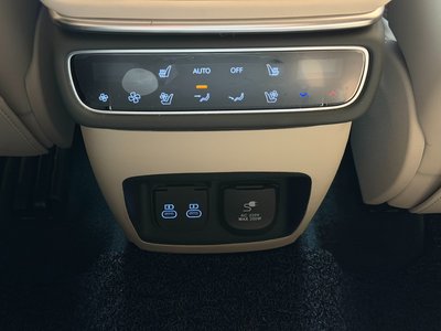 صورة مصغرة 15 لـ 2025 Genesis GV80