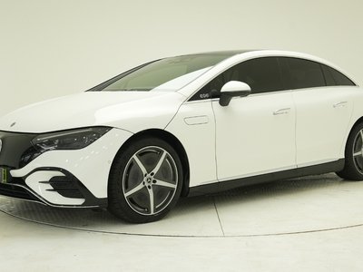 MERCEDES-BENZ EQE - 1
