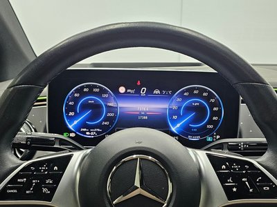 MERCEDES-BENZ EQE - 8