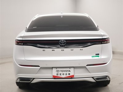 TOYOTA CROWN CROSSOVER - 2