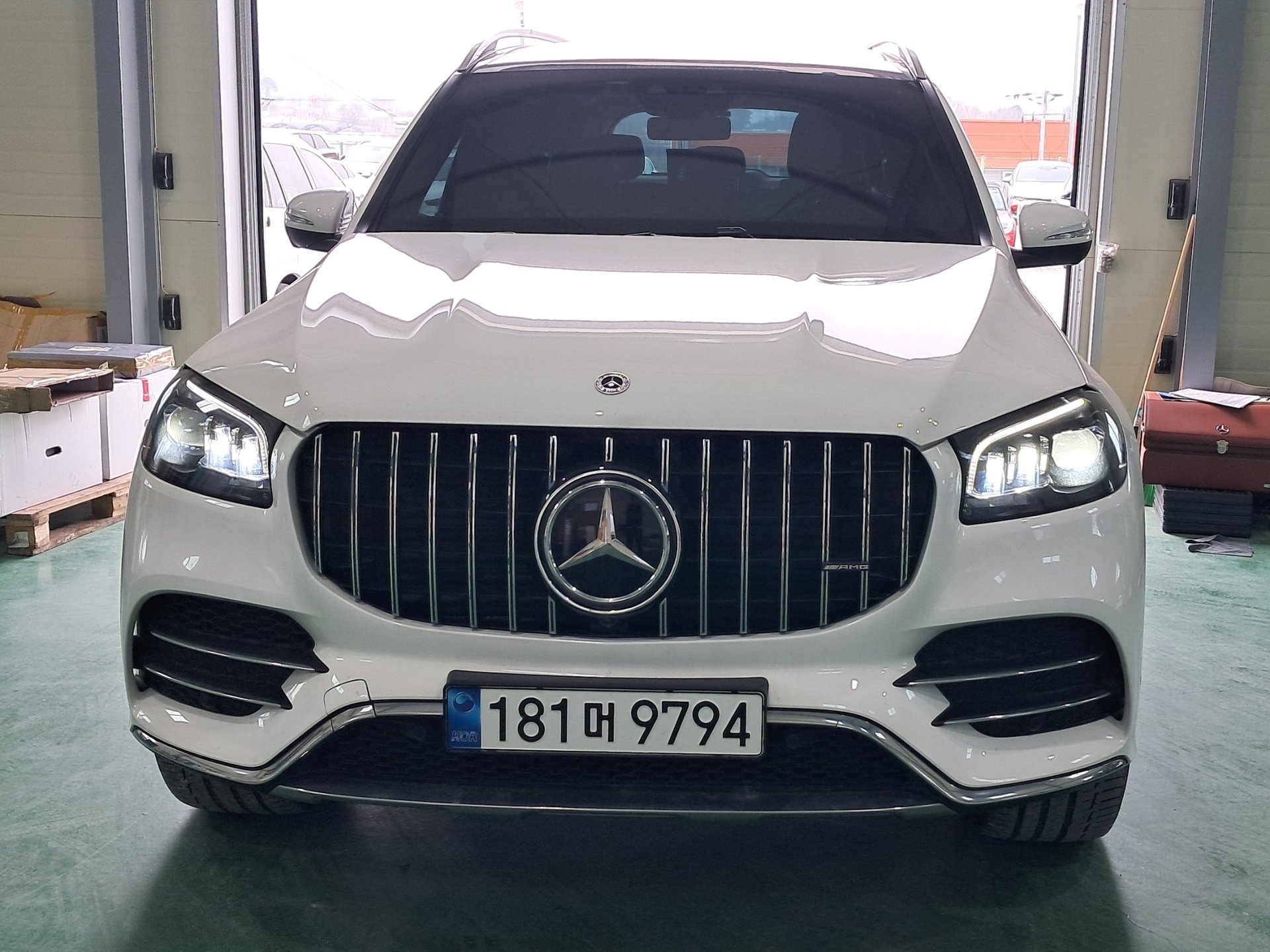 MERCEDES-BENZ GLS - View 1