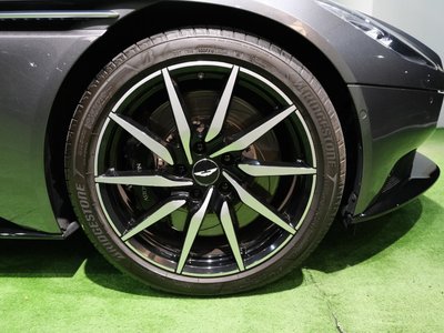 2017 Aston Martin DB11 photo 46