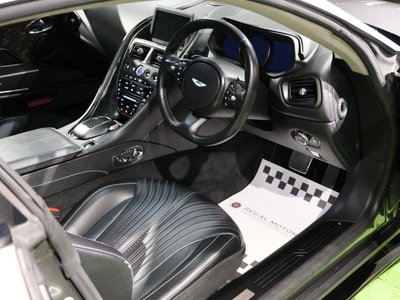 2017 Aston Martin DB11 photo 12