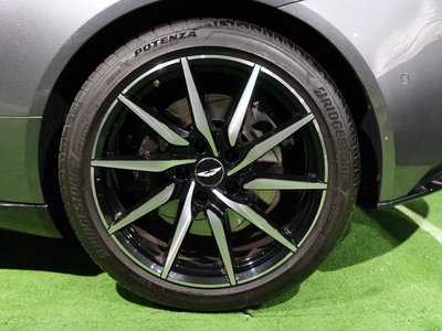 2017 Aston Martin DB11 photo 43