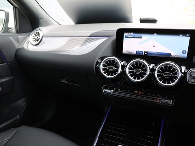 2025 Mercedes-BENZ GLA 缩略图 26