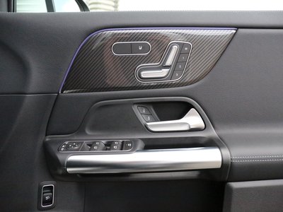 2025 Mercedes-BENZ GLA 缩略图 35