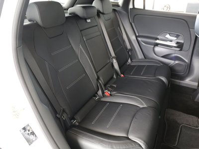 2025 Mercedes-BENZ GLA 缩略图 16