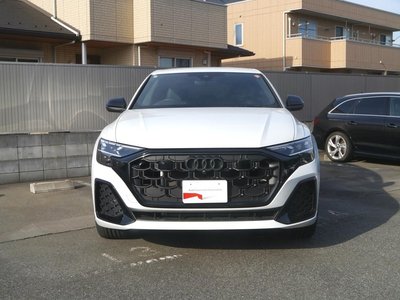 AUDI Q8 - 2
