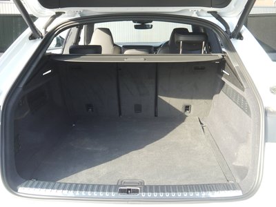 AUDI Q8 - 10