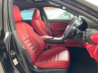 LEXUS IS - 10