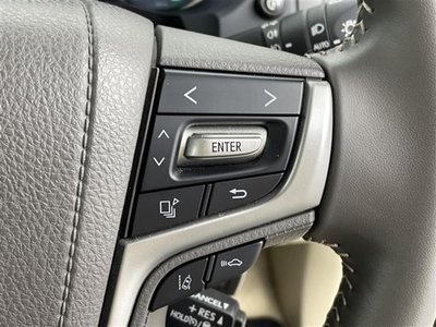 TOYOTA LAND CRUISER PRADO - 8