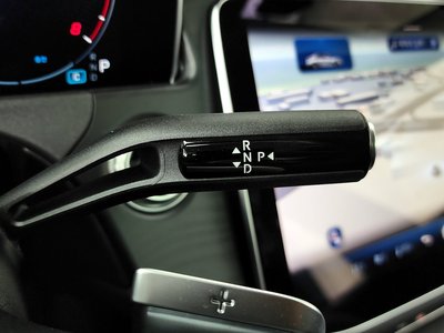 MERCEDES-BENZ E-CLASS - 9