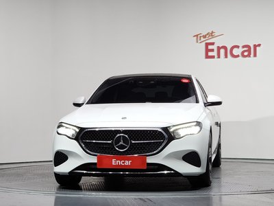 MERCEDES-BENZ E-CLASS - 2