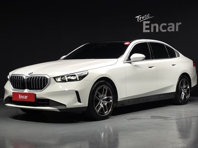 صورة 1 لـ 2023 BMW 5 SERIES