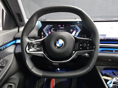صورة مصغرة 13 لـ 2023 BMW 5 SERIES