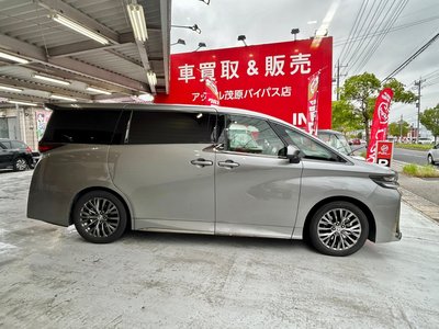 TOYOTA VELLFIRE - 4