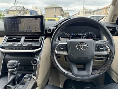 2021 Toyota LAND CRUISER 300 — миниатюра 17