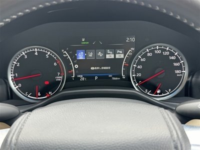 2021 Toyota LAND CRUISER 300 — миниатюра 21
