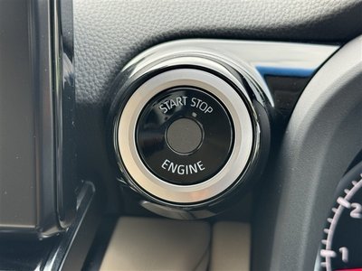 2021 Toyota LAND CRUISER 300 — миниатюра 16