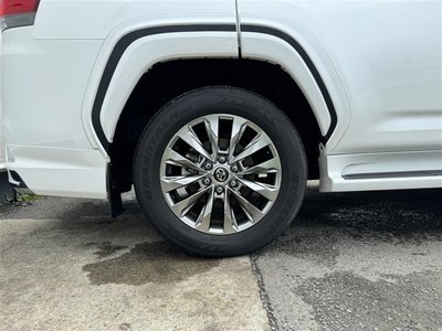 2021 Toyota LAND CRUISER 300 — миниатюра 35