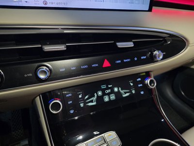 2025 Genesis GV70 缩略图 16