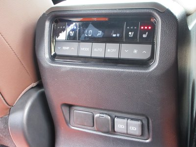 صورة مصغرة 41 لـ 2024 Toyota LAND CRUISER 250