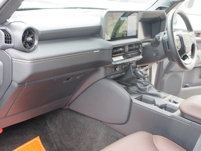 صورة مصغرة 18 لـ 2024 Toyota LAND CRUISER 250
