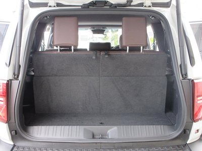 صورة 7 لـ 2024 Toyota LAND CRUISER 250