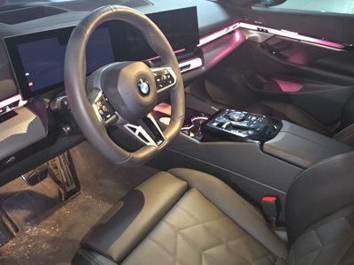 2026 BMW 5 SERIES — фото 5